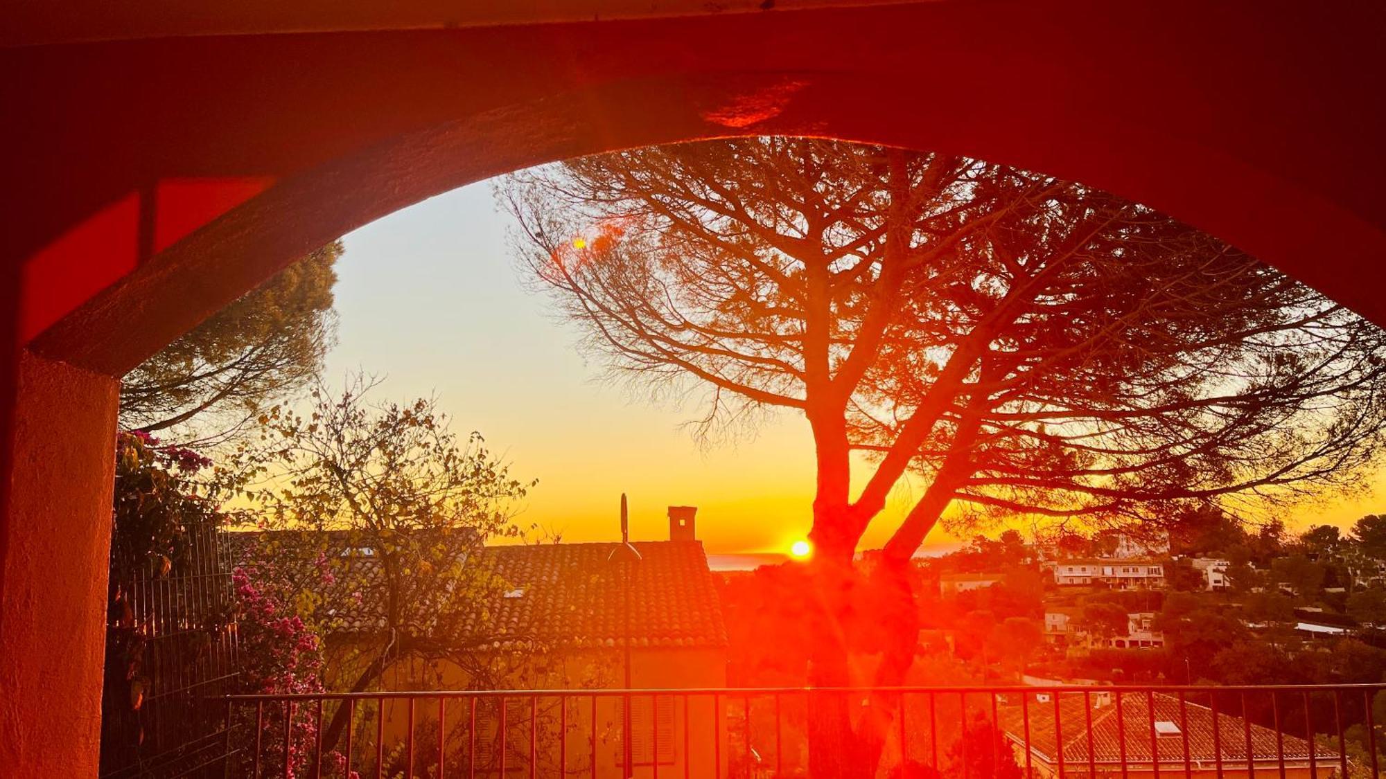 Village Typique - Piscine - Grande Terrasse Ombragee - Logement Climatise 무젱 외부 사진