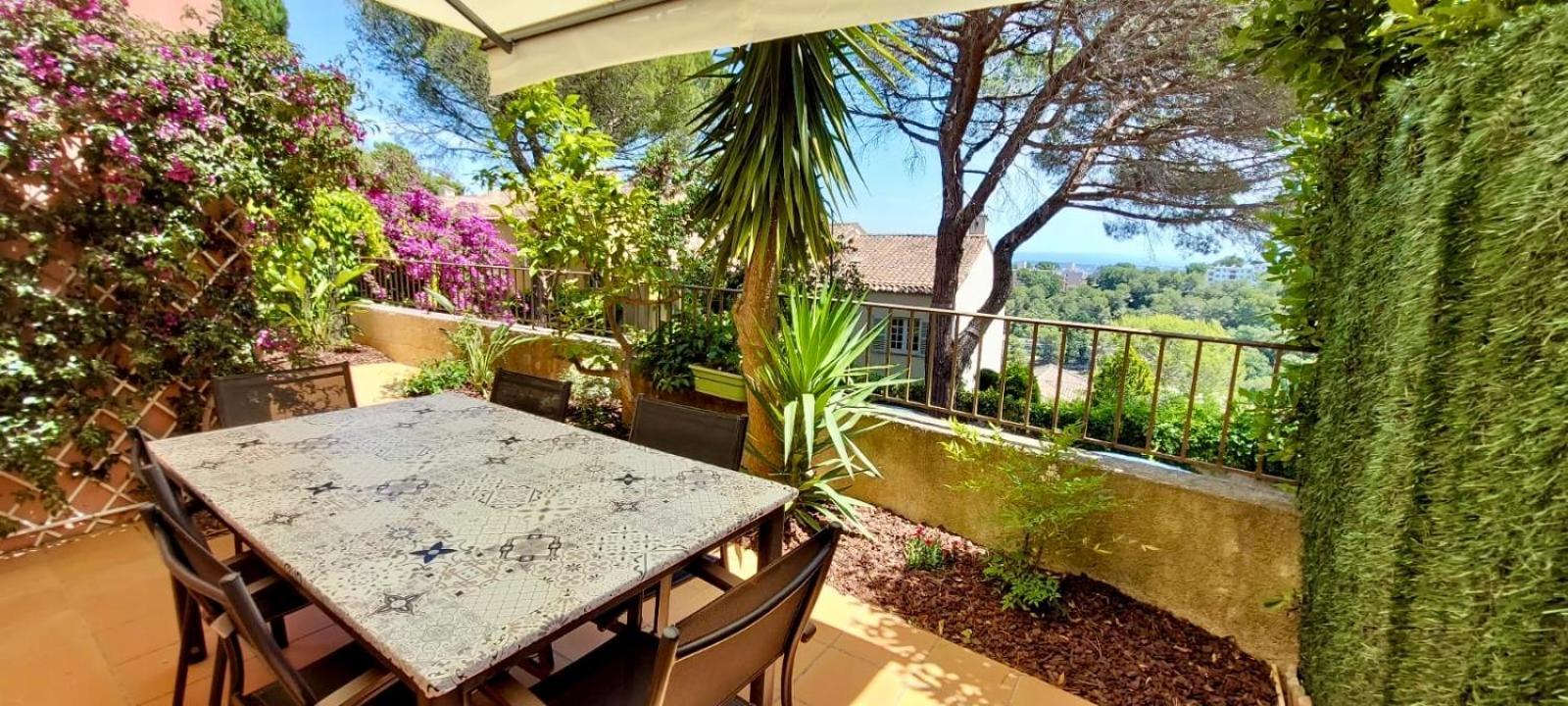 Village Typique - Piscine - Grande Terrasse Ombragee - Logement Climatise 무젱 외부 사진